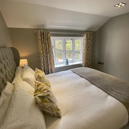 The River House Knaresborough * Knaresborough